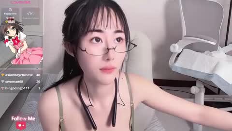 Snapshot of kiki_loveu chatting on December 27, 5:26 pm kiki_loveu online show from December 27, 5:26 pm