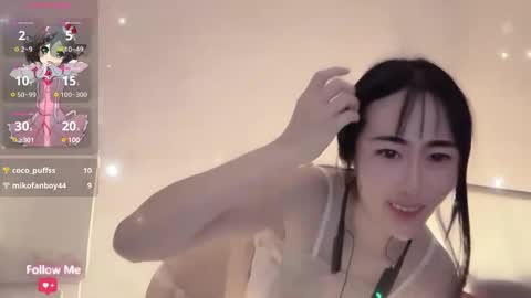 Snapshot of kiki_loveu chatting on December 28, 2:10 pm kiki_loveu online show from December 28, 2:10 pm