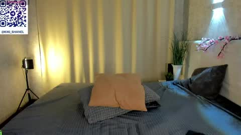 Snapshot of kiki_shanel chatting on May 14, 1:01 am Kiki online show from May 14, 1:01 am