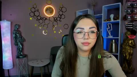 Snapshot of kiki_swan chatting on April 25, 1:41 pm kiki_swan online show from April 25, 1:41 pm