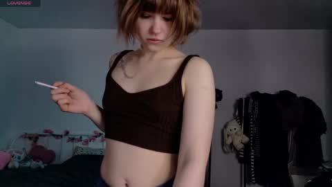 Snapshot of kikimoor chatting on May 11, 9:48 am Kiki online show from May 11, 9:48 am