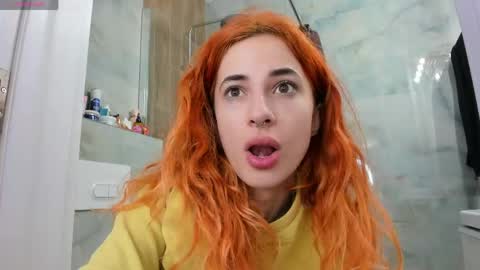 Snapshot of kikko_lee chatting on April 19, 7:18 am KikkoLee online show from April 19, 7:18 am