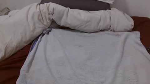 Snapshot of kiko83c chatting on January 16, 8:11 am New accound cavilacion  online show from January 16, 8:11 am