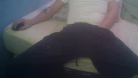 Snapshot of kiko83c chatting on February 13, 9:41 am New accound cavilacion  online show from February 13, 9:41 am