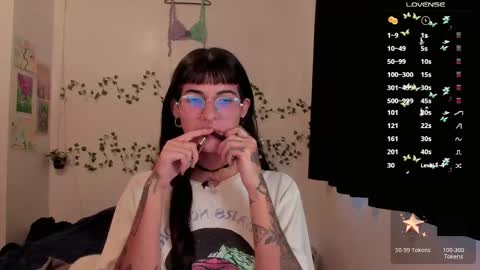 Snapshot of kila_moonlight444 chatting on April 27, 9:02 pm Bella online show from April 27, 9:02 pm