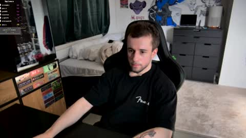 Snapshot of killa347 chatting on April 26, 11:08 am killa347 online show from April 26, 11:08 am