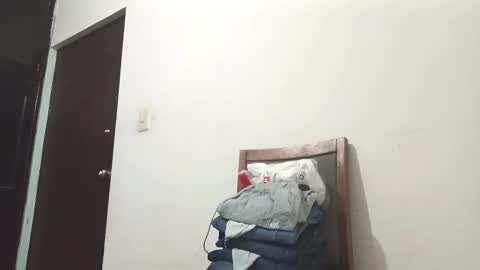 Snapshot of killandpussy chatting on February 8, 6:54 am Jonnybigcock online show from February 8, 6:54 am