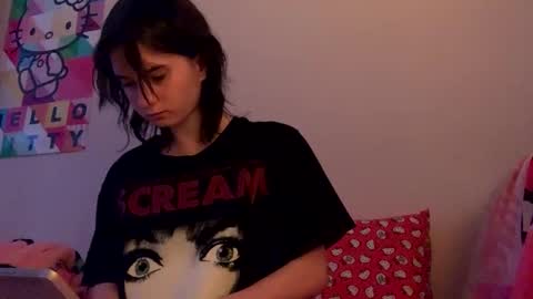 Snapshot of killerxkitty4 chatting on January 12, 5:03 am killerxkitty4 online show from January 12, 5:03 am