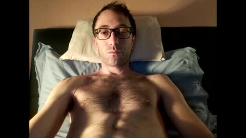 Snapshot of killua1993 chatting on November 13, 8:57 am kingstoned online show from November 13, 8:57 am