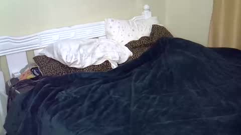 lolo online show from December 22, 7:44 pm