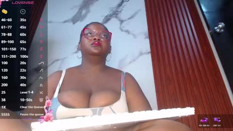 Snapshot of kim_brown2 chatting on May 15, 3:02 am Kim Follow me please online show from May 15, 3:02 am