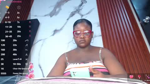 Snapshot of kim_brown2 chatting on May 21, 2:29 am Kim Follow me please online show from May 21, 2:29 am
