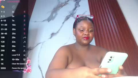 Snapshot of kim_brown2 chatting on June 11, 2:53 am Kim Follow me please online show from June 11, 2:53 am