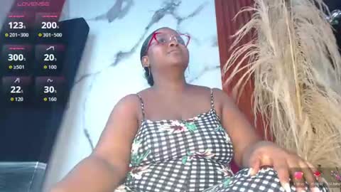 Snapshot of kim_brown2 chatting on June 21, 2:36 am Kim Follow me please online show from June 21, 2:36 am