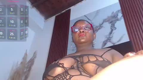 Snapshot of kim_brown2 chatting on July 15, 1:55 am Kim Follow me please online show from July 15, 1:55 am