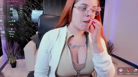Snapshot of kim_brown_ chatting on May 21, 11:28 am Kim online show from May 21, 11:28 am