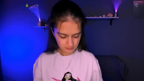 Snapshot of kim_classy chatting on December 16, 9:42 pm kim_classy online show from December 16, 9:42 pm