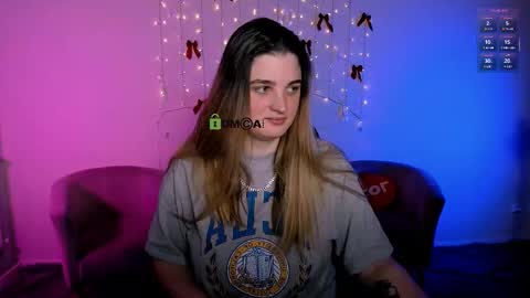 Snapshot of kim_classy chatting on January 15, 8:12 pm kim_classy online show from January 15, 8:12 pm