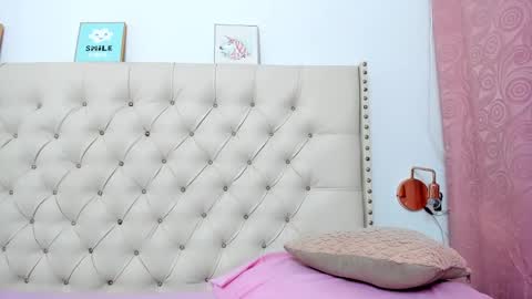 kim_eli online show from February 9, 8:44 am