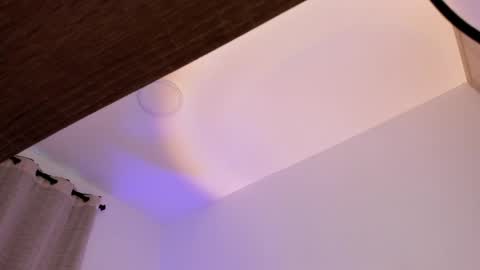 Kim Murphy online show from April 15, 11:17 am