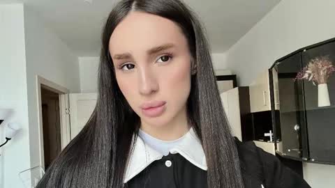 Kim Oberlin online show from March 18, 11:57 am