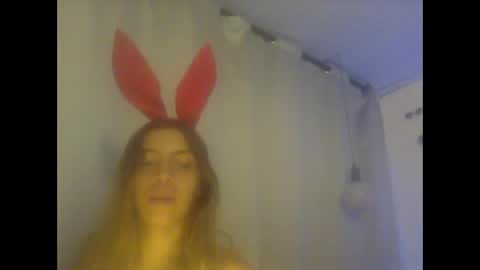 Snapshot of kim_xx09 chatting on December 2, 7:57 am YENCYYY online show from December 2, 7:57 am