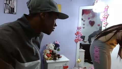 Snapshot of kimandyuk chatting on February 21, 7:21 pm Kim  Yuk online show from February 21, 7:21 pm