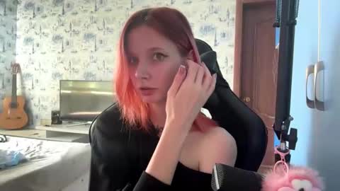Snapshot of kimberleybiemer chatting on June 8, 7:09 am Mary online show from June 8, 7:09 am