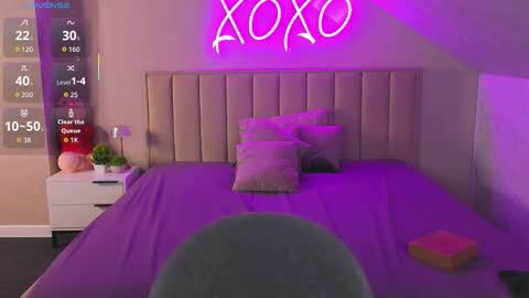 kimberlly_smith online show from November 29, 12:35 am