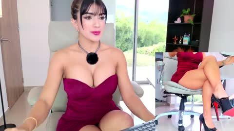 Melissa online show from April 21, 8:12 pm