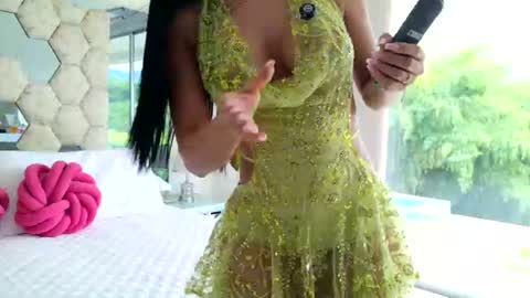 Snapshot of kimberly_hot2 chatting on July 22, 8:11 pm Melissa online show from July 22, 8:11 pm
