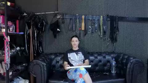  KIMBERLY SWAN  online show from October 21, 5:35 pm