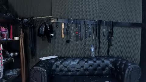  KIMBERLY SWAN  online show from November 4, 11:37 pm