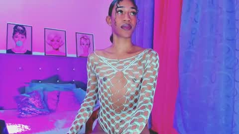 Your Queen KIM online show from January 6, 4:44 pm