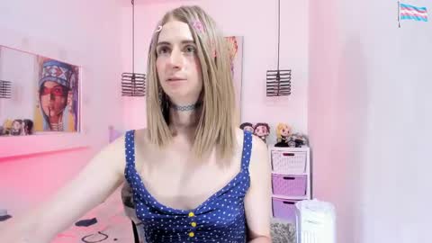 Snapshot of kimberly_thonson chatting on June 1, 11:39 pm kimberly_thonson online show from June 1, 11:39 pm