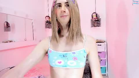 Snapshot of kimberly_thonson chatting on June 26, 11:42 pm kimberly_thonson online show from June 26, 11:42 pm