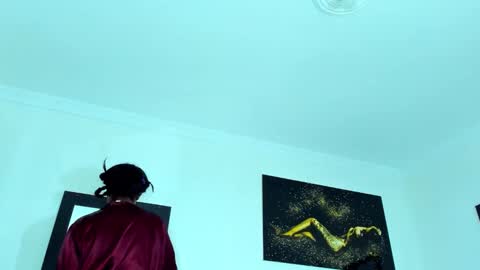 Kimberly Banks online show from February 6, 10:07 am