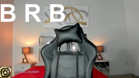 Snapshot of kimberlycoxxx chatting on December 28, 12:47 am kimberly online show from December 28, 12:47 am