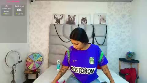Snapshot of kimberlyfox_t chatting on July 28, 12:23 pm kimberlyfox_t online show from July 28, 12:23 pm