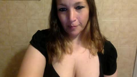 Snapshot of kimberlylynn chatting on June 23, 10:24 am KimberlyLynn online show from June 23, 10:24 am