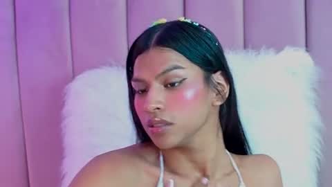 Snapshot of kimberlyn_burbano chatting on June 30, 5:47 pm Kimberlyn online show from June 30, 5:47 pm