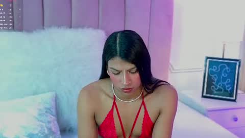 Snapshot of kimberlyn_burbano chatting on July 8, 8:02 pm Kimberlyn online show from July 8, 8:02 pm