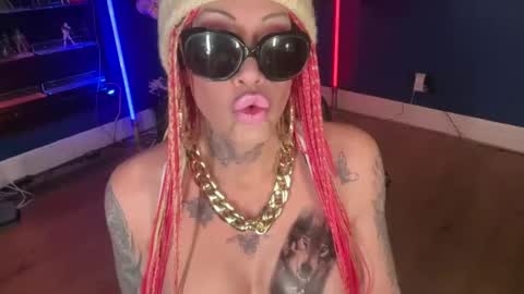 Snapshot of kimberlynnhaven chatting on January 2, 1:30 pm Kimber Haven online show from January 2, 1:30 pm