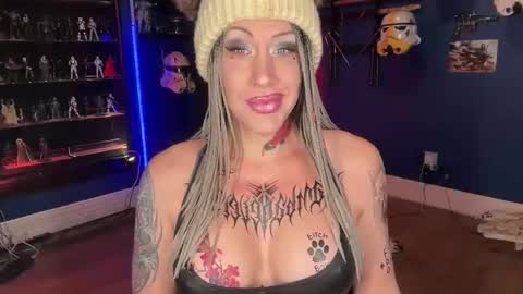 Snapshot of kimberlynnhaven chatting on November 3, 7:31 am Kimber Haven online show from November 3, 7:31 am