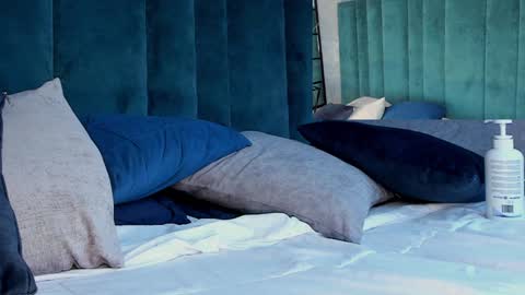 Kim online show from December 22, 12:49 pm