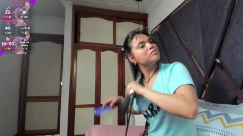 Snapshot of kimianal chatting on November 13, 2:27 pm Kimy online show from November 13, 2:27 pm