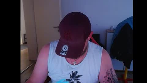 Snapshot of kimiboy4158 chatting on June 17, 11:56 am Scrippo online show from June 17, 11:56 am