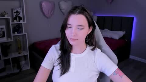 kimm wong online show from March 27, 3:12 am