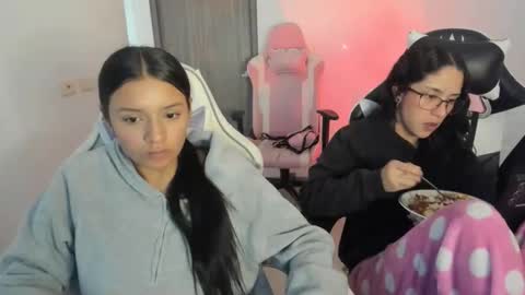 Snapshot of kimmi_foxy chatting on February 4, 10:15 pm kimmi online show from February 4, 10:15 pm