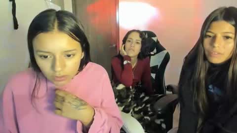 Snapshot of kimmi_foxy chatting on February 12, 11:11 pm kimmi online show from February 12, 11:11 pm